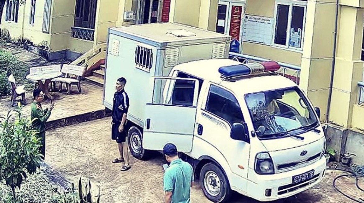 Phú Lộc: Đưa một người nghiện ma túy đi cai nghiện bắt buộc